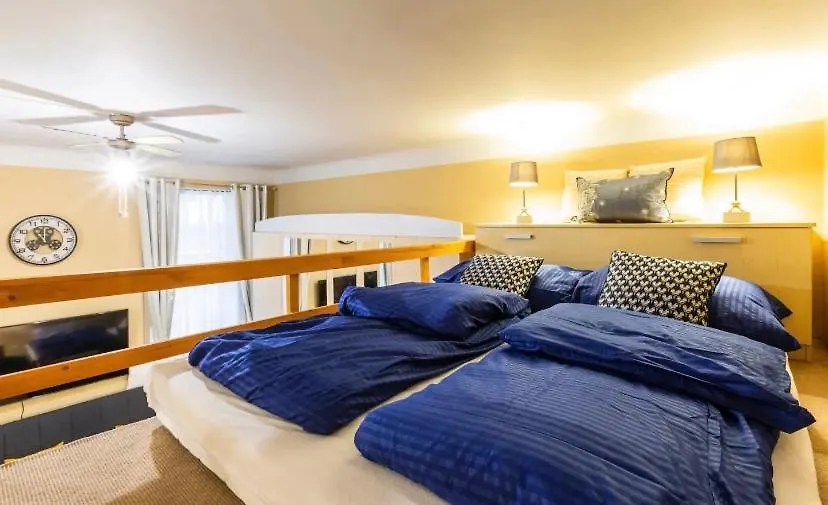 Cherry Blossom Designer Apartment In The Center With Free Parking 부다페스트