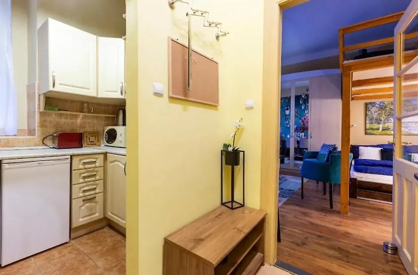 Cherry Blossom Designer Apartment In The Center With Free Parking 부다페스트 헝가리