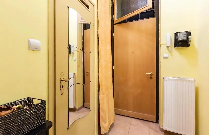 Cherry Blossom Designer Apartment In The Center With Free Parking Budapest Hungary